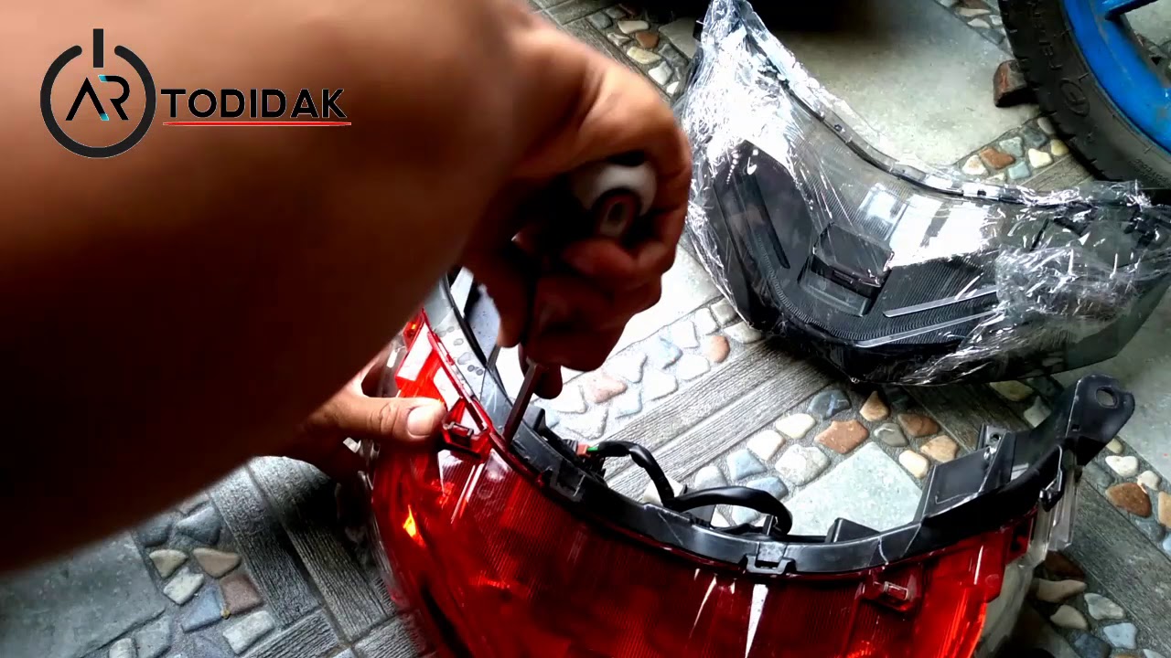Cara mengganti mika stoplamp new nmax 2020 versi smoke |AR OTODIDAK