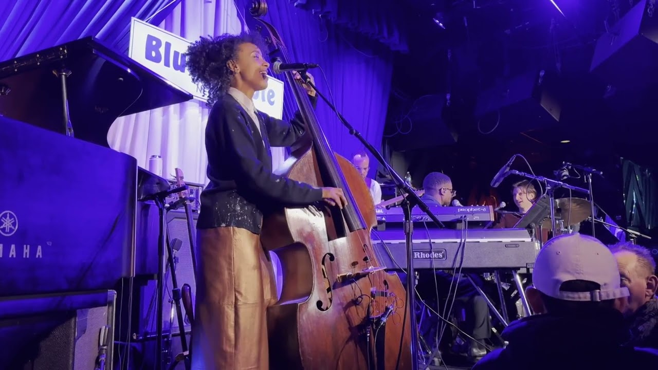 ESPERANZA SPALDING - 
