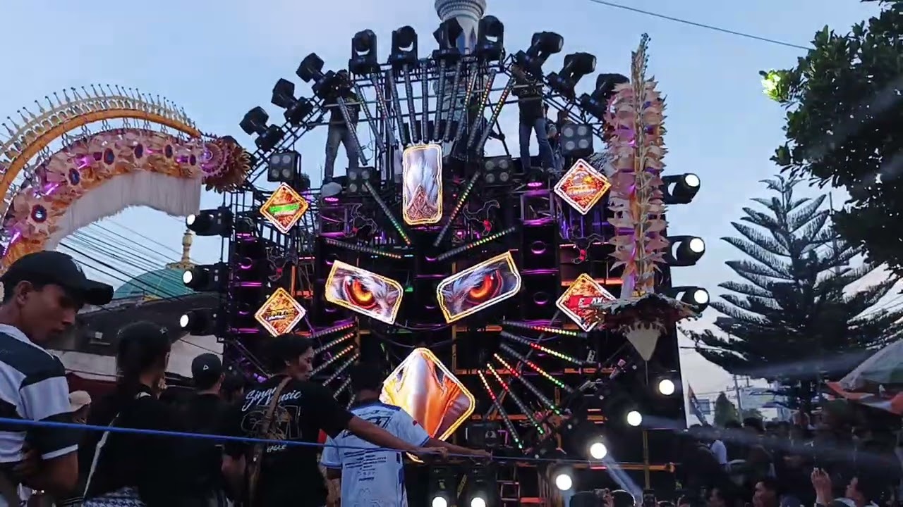 TEMBUS PAGI ,SINAR MUSIC IS BACK KARNAVAL GAMPINGAN 2025#karnaval GAMPINGAN# GAMPINGAN GANK