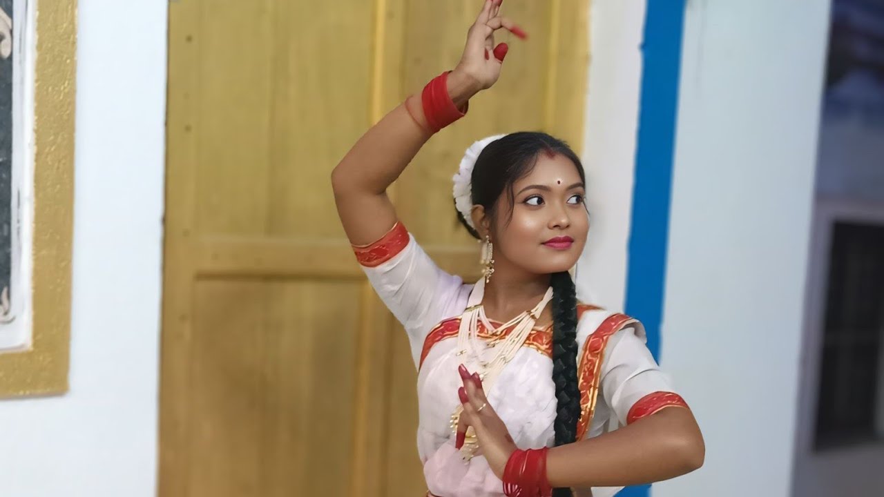 Ke tumi tandraharani||Performed by Keya Upadhaya.