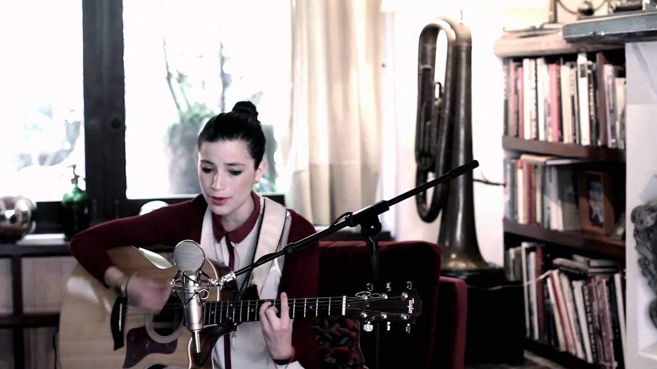 Private Studio Sessions: Sofi Mayen 