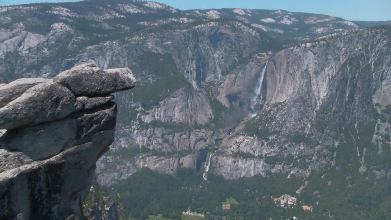 Overhanging Rock Glacier Point (Yosemite)