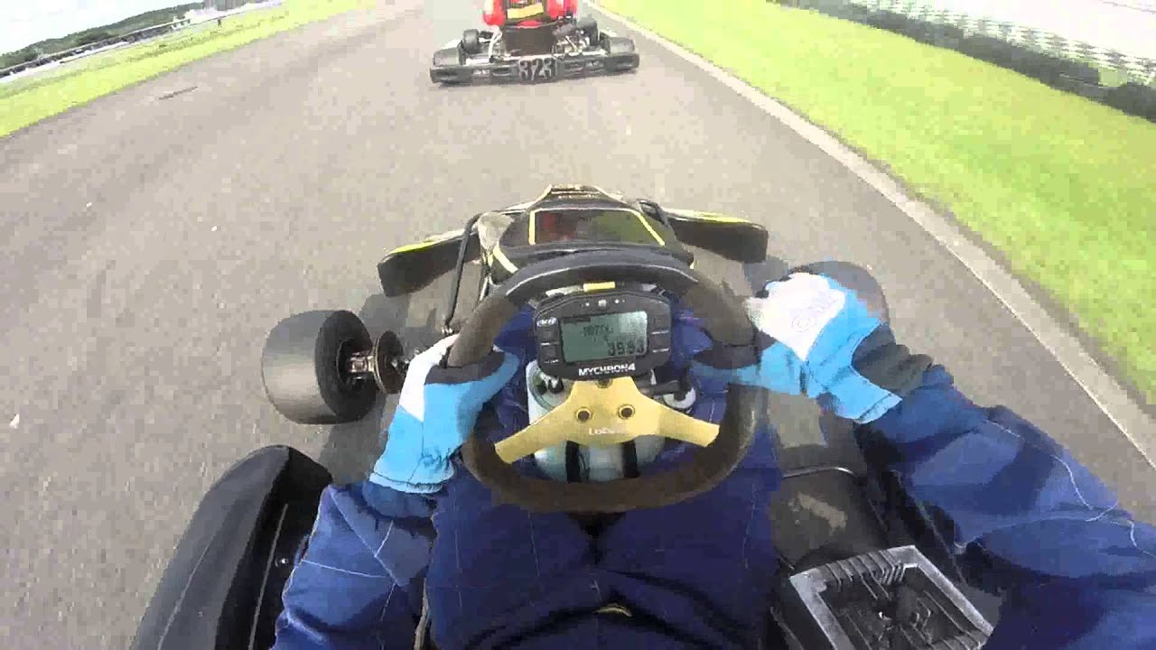 Brincadeira de sábado no kart rd135