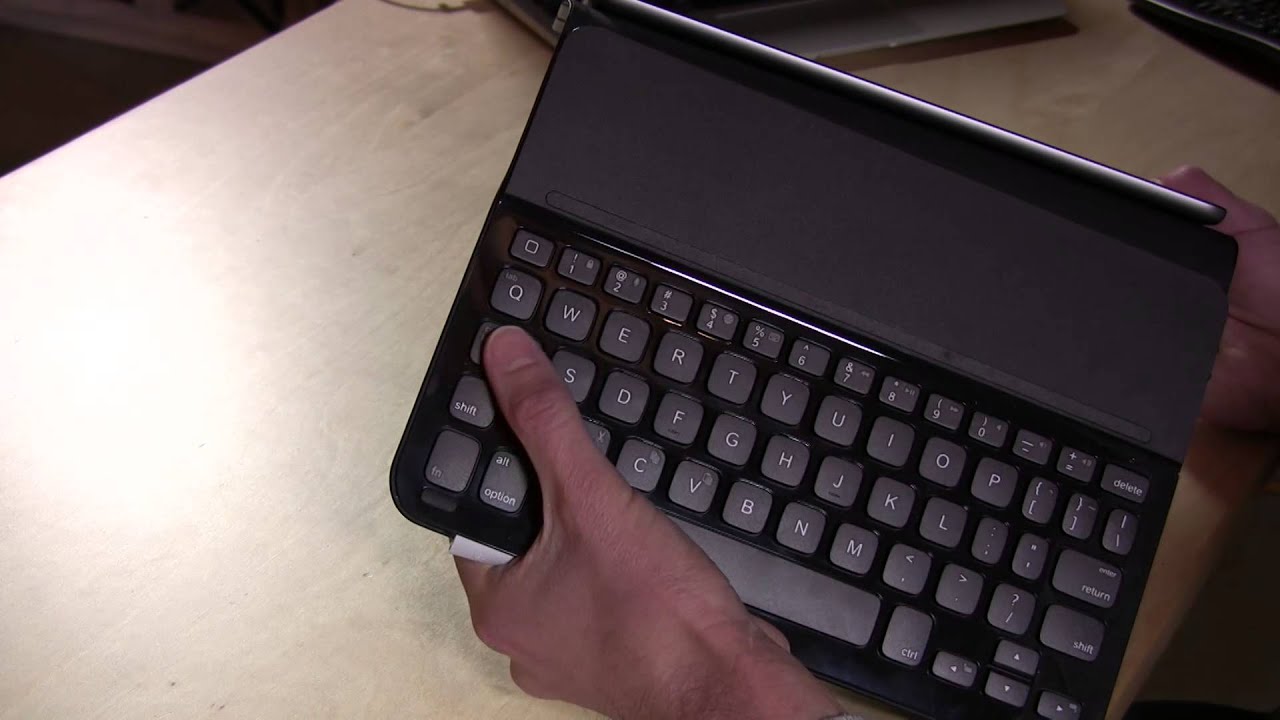 Logitech Ultrathin Keyboard Folio for iPad Air Review - 920-005905