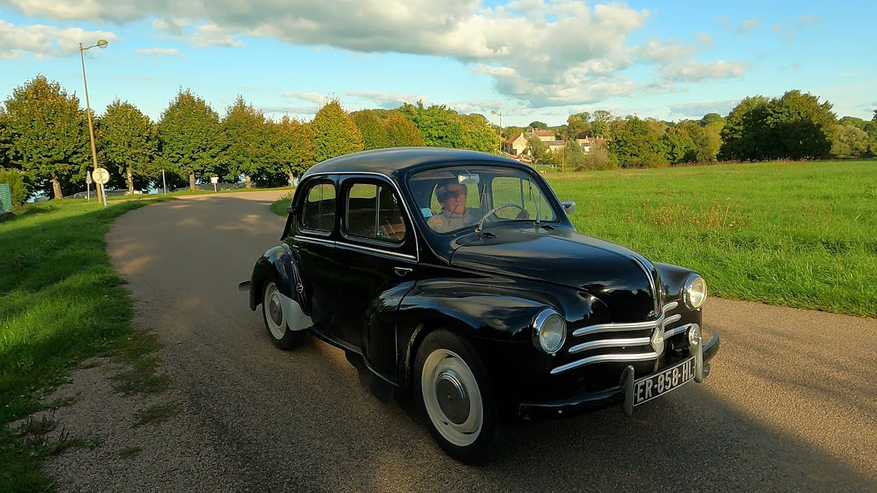 Un autre monde de la voiture la 4 CV 2025