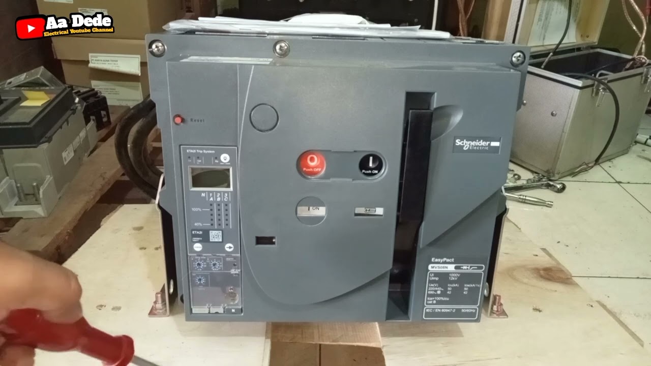 Air Circuit Breaker ( ACB ) type MVS
