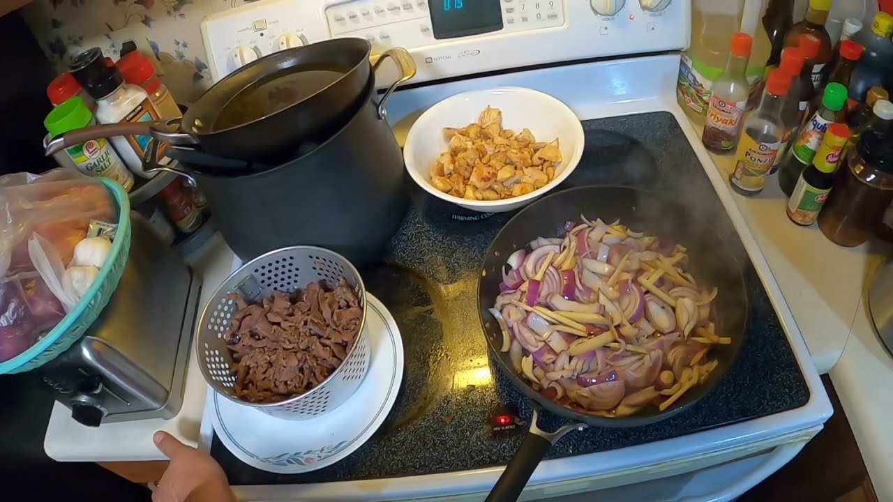 November 27, 2021/354 home cooking Beef 🥩 Chicken 🐓 Shrimp 🦐