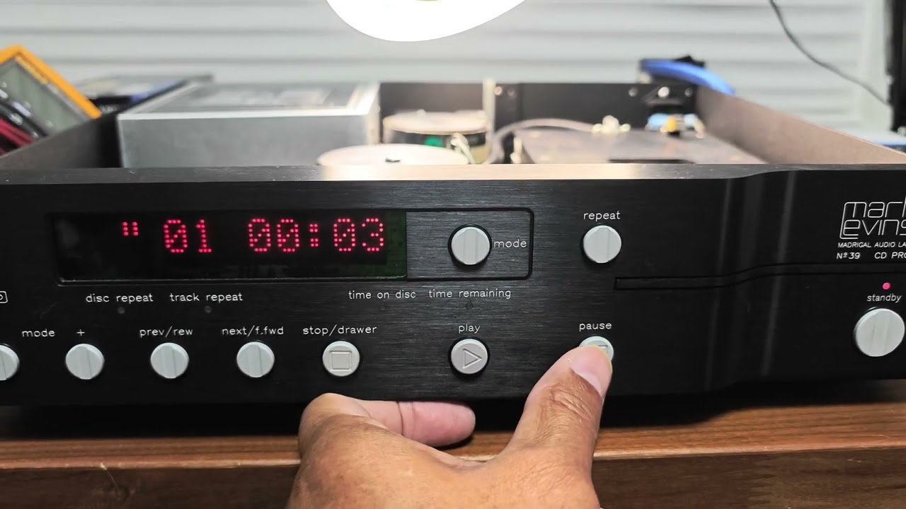 Mark Levinson No. 39 CD Processor Tray Operation