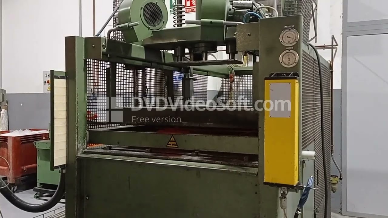 Geiss T-10 Thermoforming - Sheet Processing Machine
