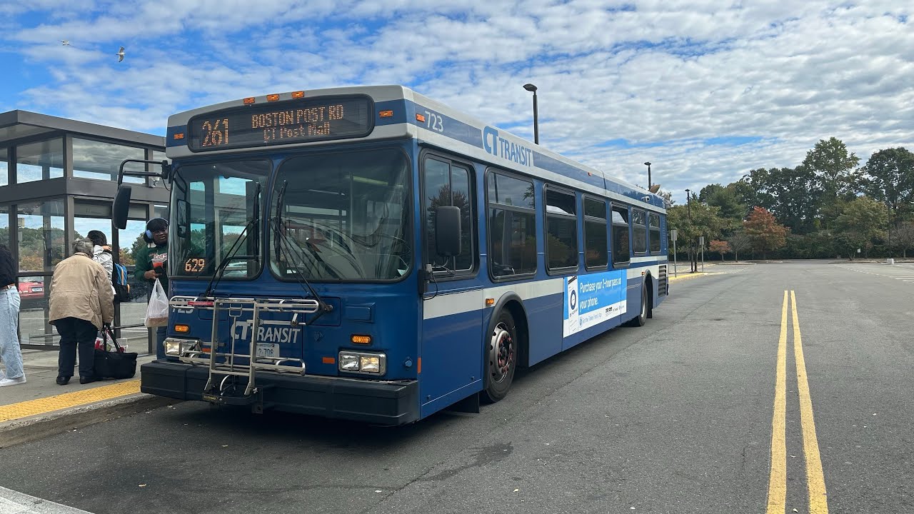 CTtransit 2007 New Flyer Industries D40LF #723 Ride on route 261