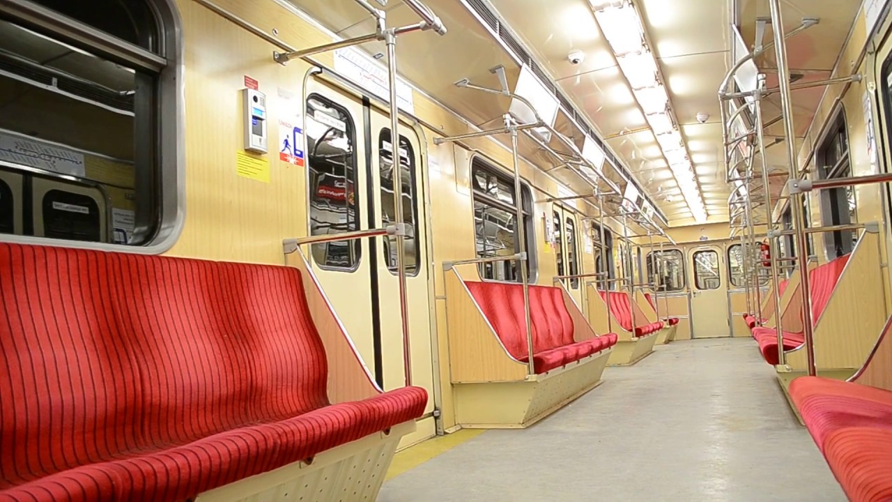 Warsaw Metro M1 81-572