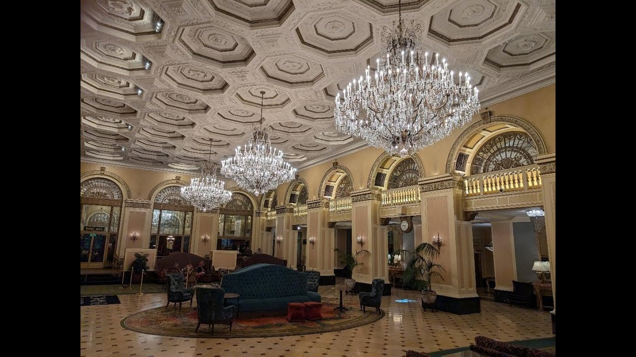 Pittsburgh - Luxurious Omni William Penn Hotel
