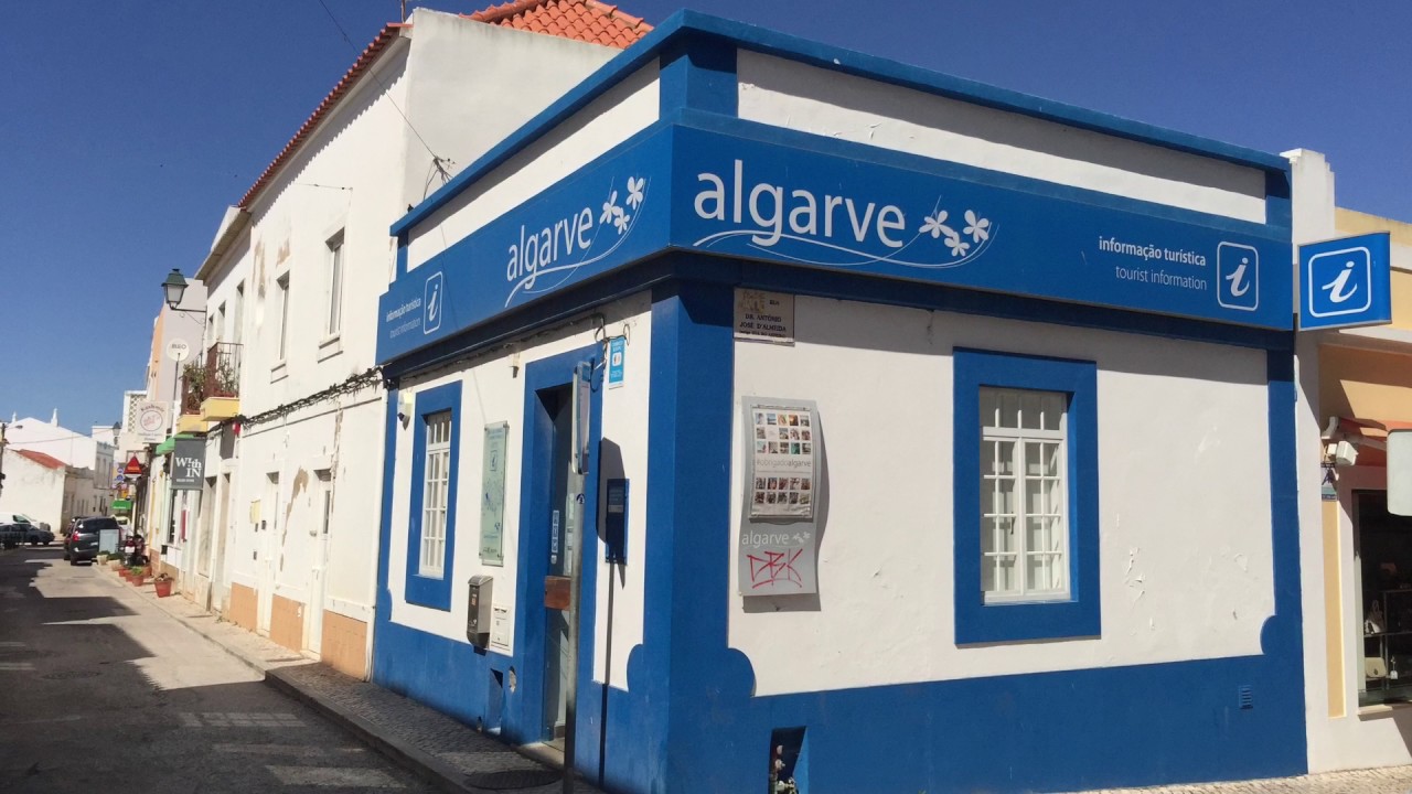 Alvor town centre