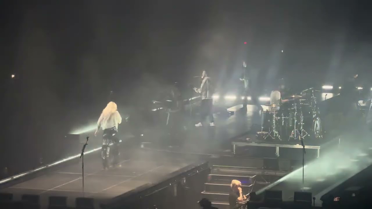 Linkin Park - Intro & Somewhere I Belong w/ Emily Armstrong (Live in Hamburg | 22.09.2024 | 4K)