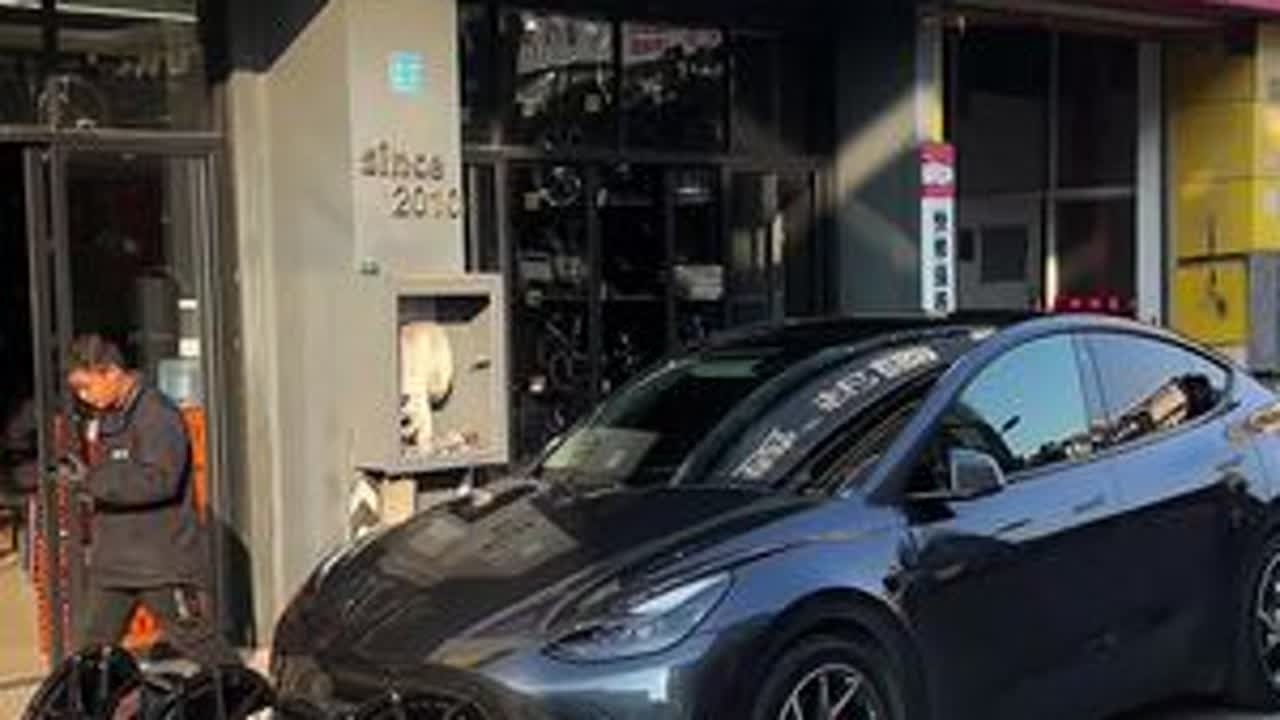 分享第一视角装车，特斯拉更换轮毂，蔚来更换轮毂#特斯拉#蔚来  #锻造轮毂 #嘉兴
