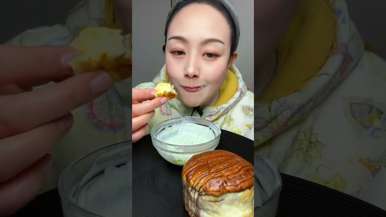 Steamed Bread Head: Gaga's Delightful Bread Show