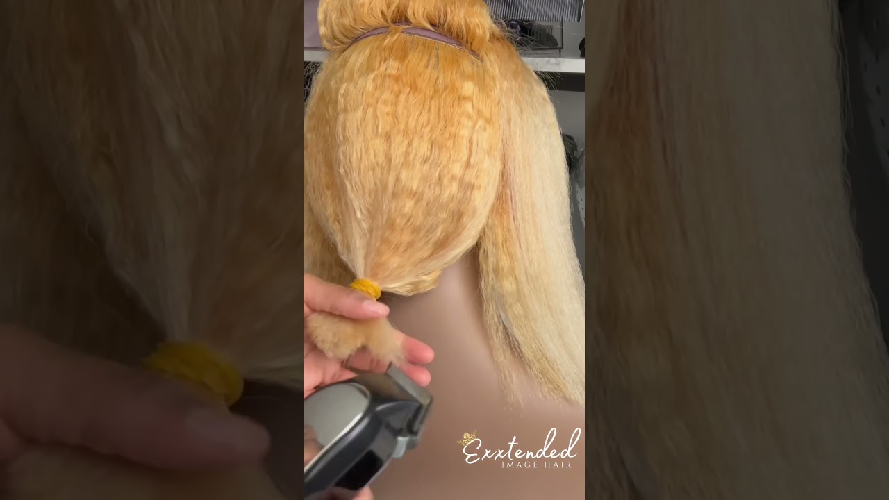 Bomb blonde bob wig for the win.💣 Recreate the look with our Kinky straight hair and 40v developer