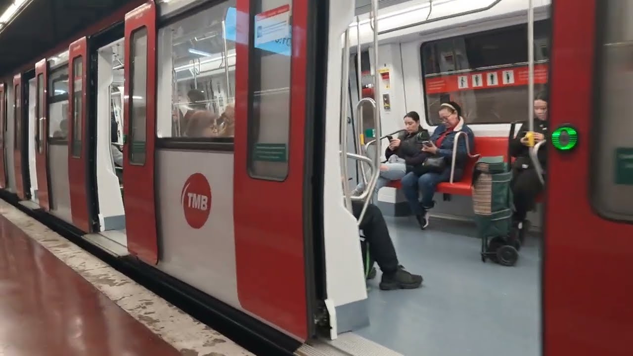 Metro de Barcelona L1 | Can Serra (TMB 6000-8000)