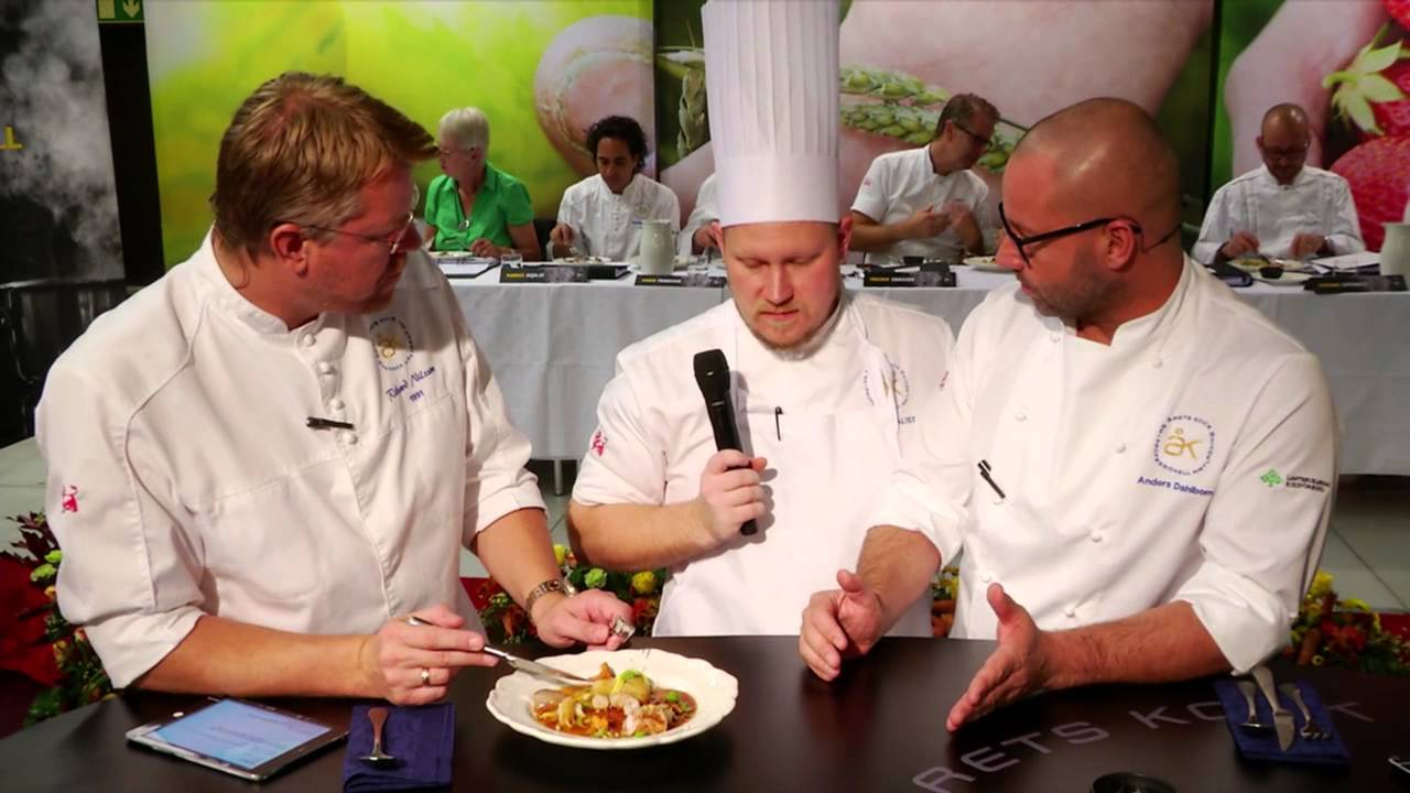Andreas Karlsson presenterar sin r&auml;tt. &Aring;rets Kock 2014: Semifinal #3, 