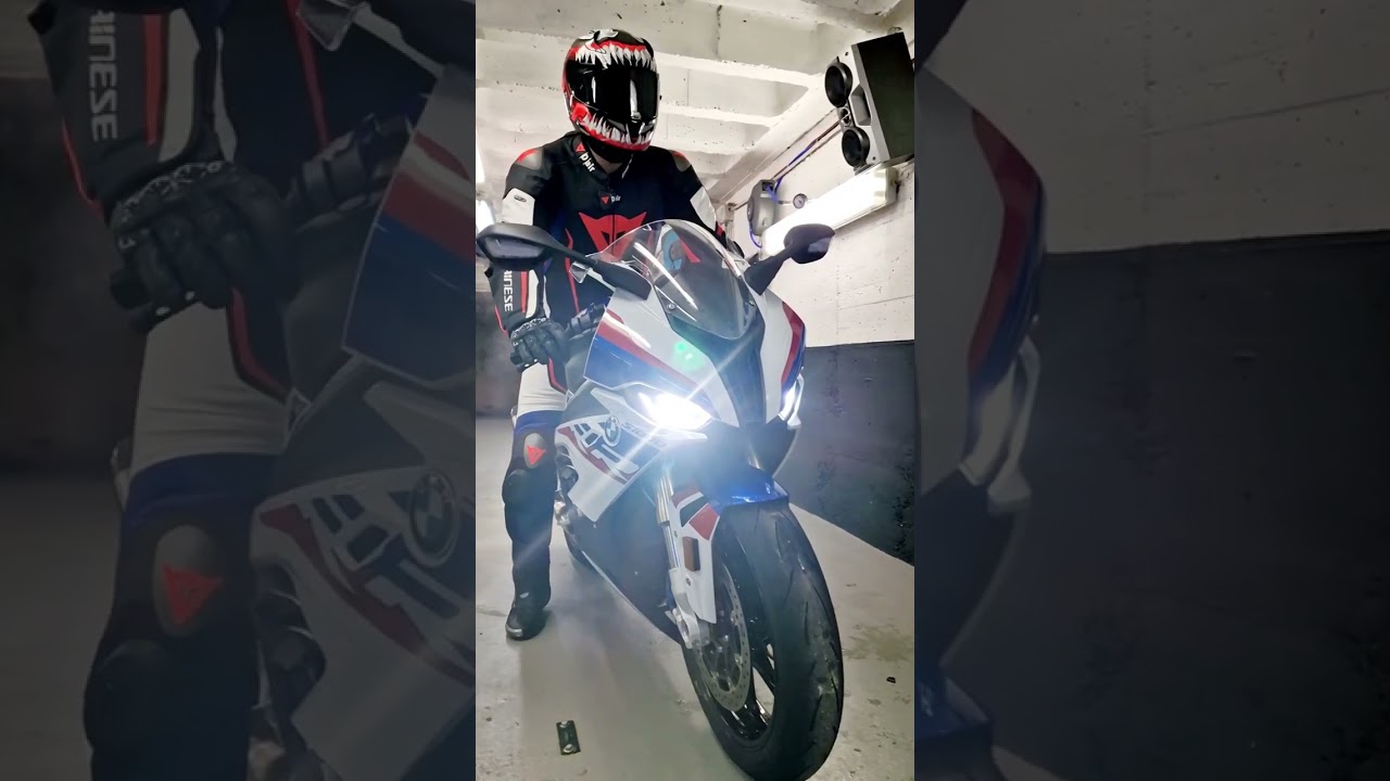 BMW 1000RR Motorcycle 2023 & Dainese Misano 2 D-Air perf. Lederkombi  + New Equipment - HJC Venom