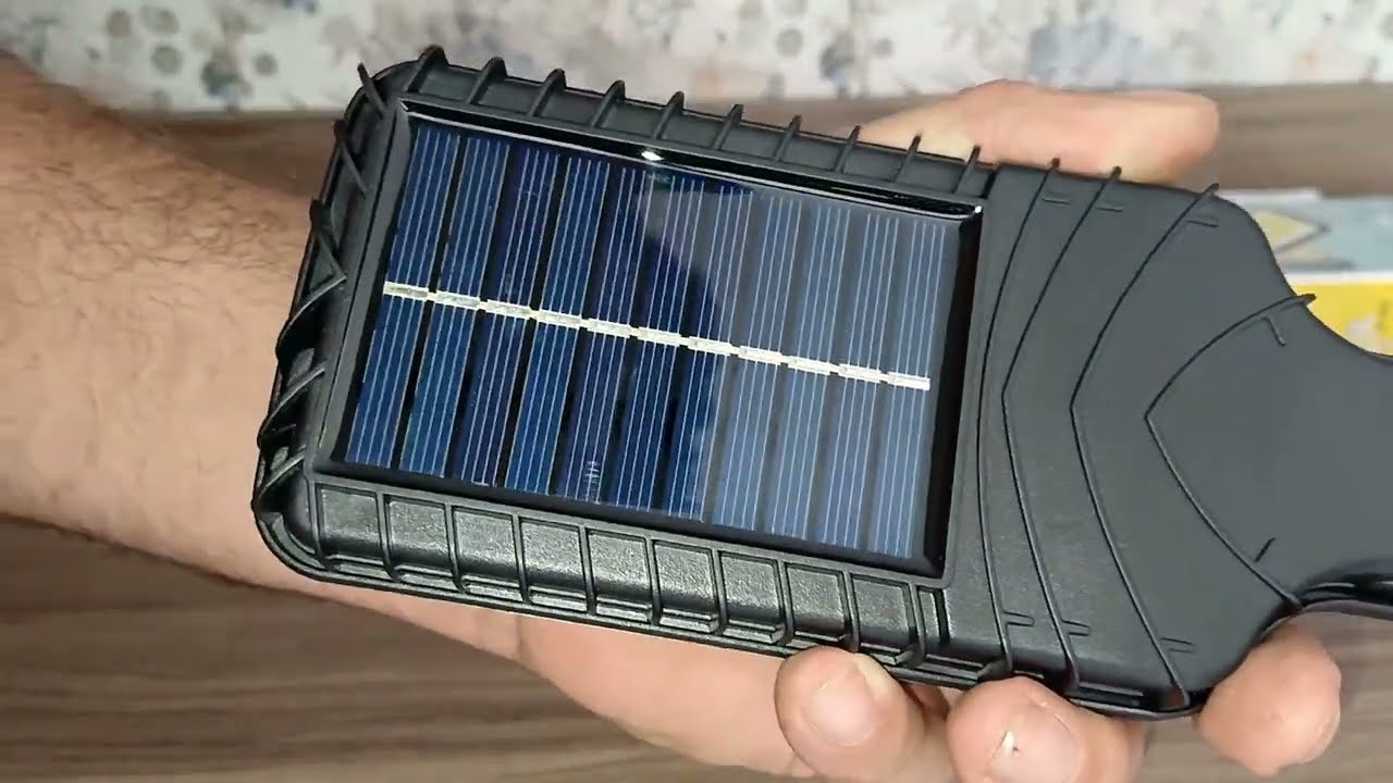 Luminária  Externa Solar com Sensor de Movimento Vale cada Centavos