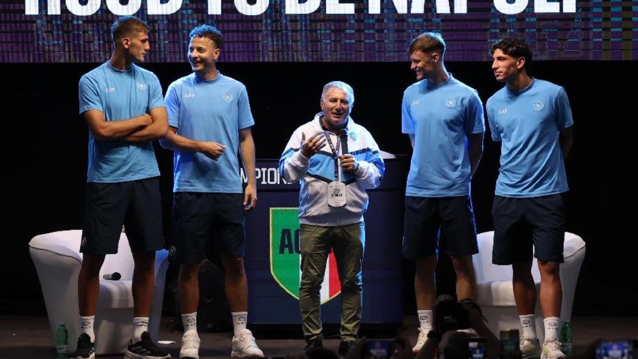 Beukema, Lucca, Rrahmani e Marianucci coi tifosi del Napoli: risposte bellissime 😍💙