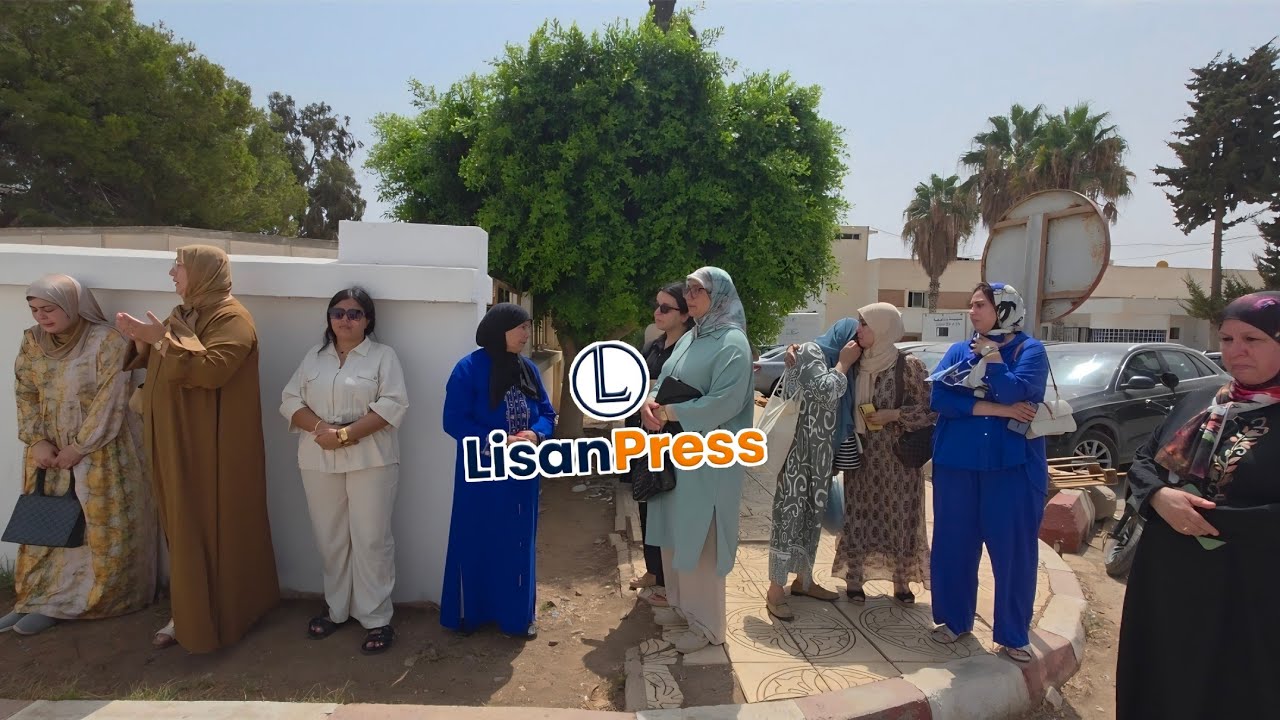 حزن وبكاء عند النظرة الأخيرة لأسرة العدالة في ناظور على زميلتهم الفزازي ضحيـ.ـة حادث السير 