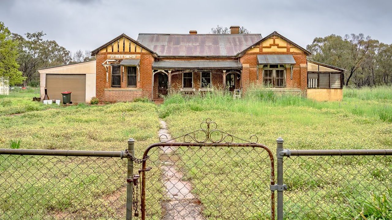 Stockinbingal, Outback Australia