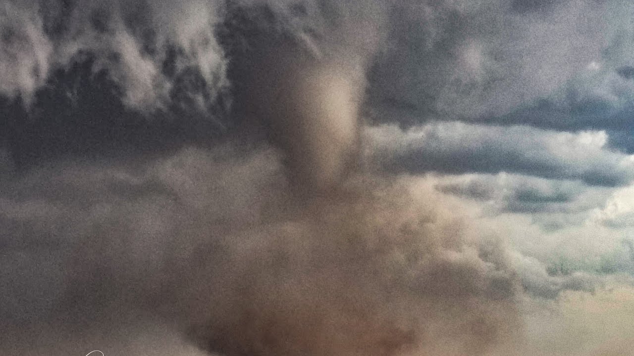 LIVE STORM CHASE - TEXAS PANHANDLE