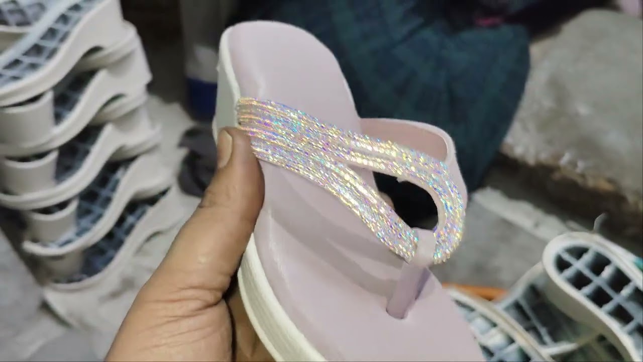 लेडीज सैंडल चप्पल बच्चों के फुटवियर ऑर्डर पर तैयार किए जाते हैं माल फैक्ट्री से ले ऑल इंडिया डिलीवरी