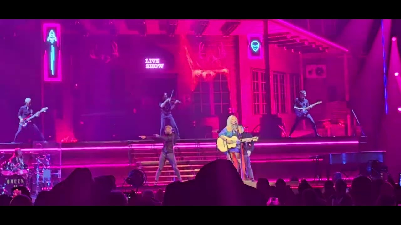 SHANIA TWAIN  - Whose bed have your boots been under (live Quebec city)