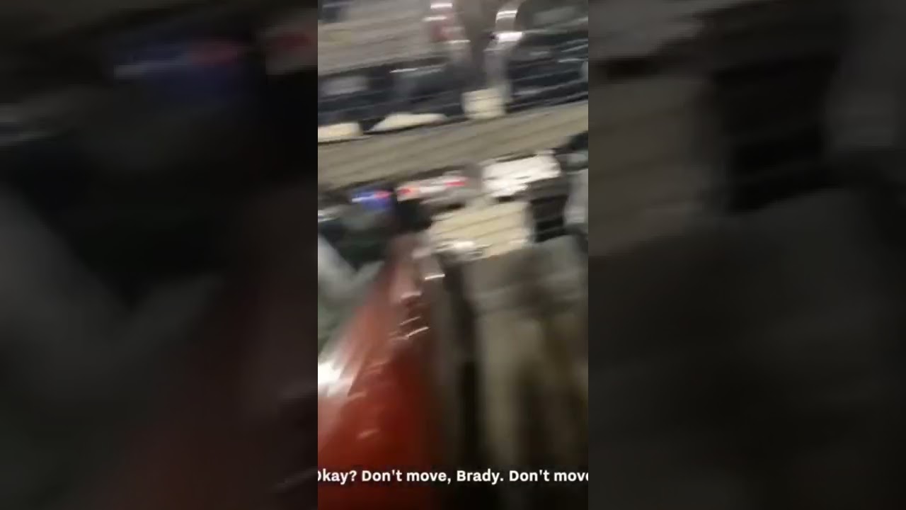 A Glitch: Cars disappear from Parking Lot.