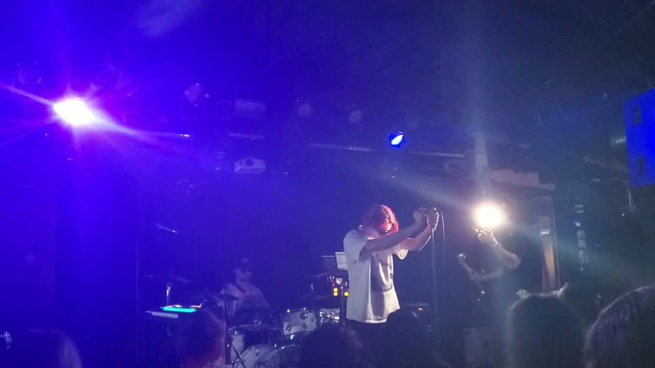 Jagwar Twin - The Circle / Down to You (live)