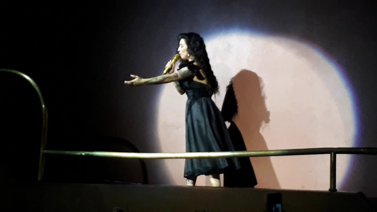 Mon Laferte en Argentina - Tu Falta De Querer / Mi Buen Amor (Buenos Aires 2018)