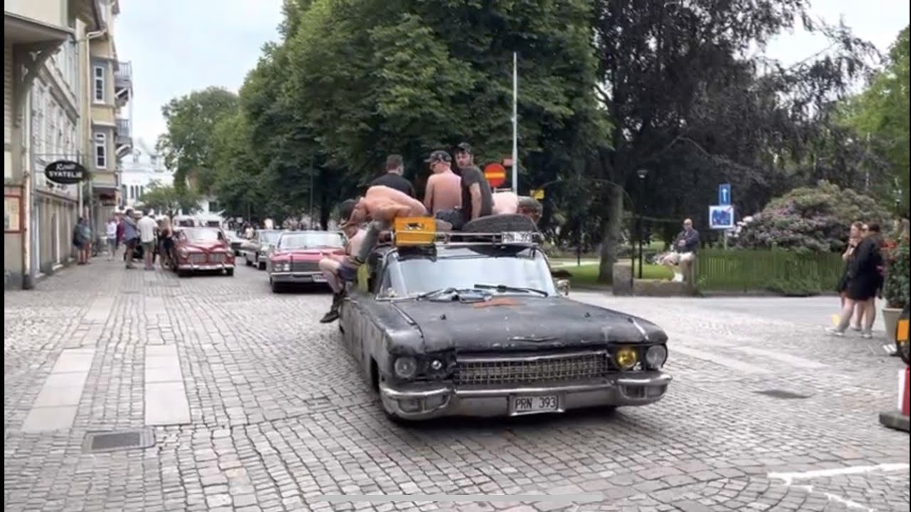 American car cruising in Lysekil (Midsummer 2022) - Some things in life don't change ....