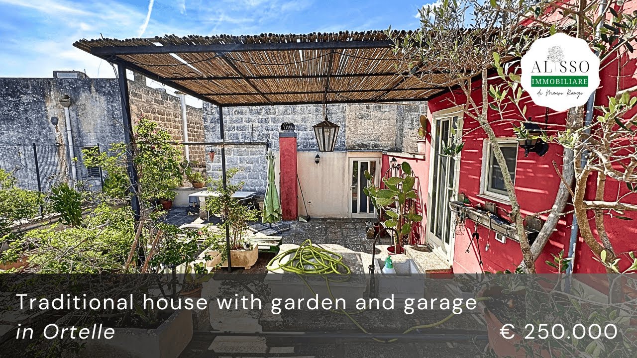 Intimate house in the ancient heart of Ortelle