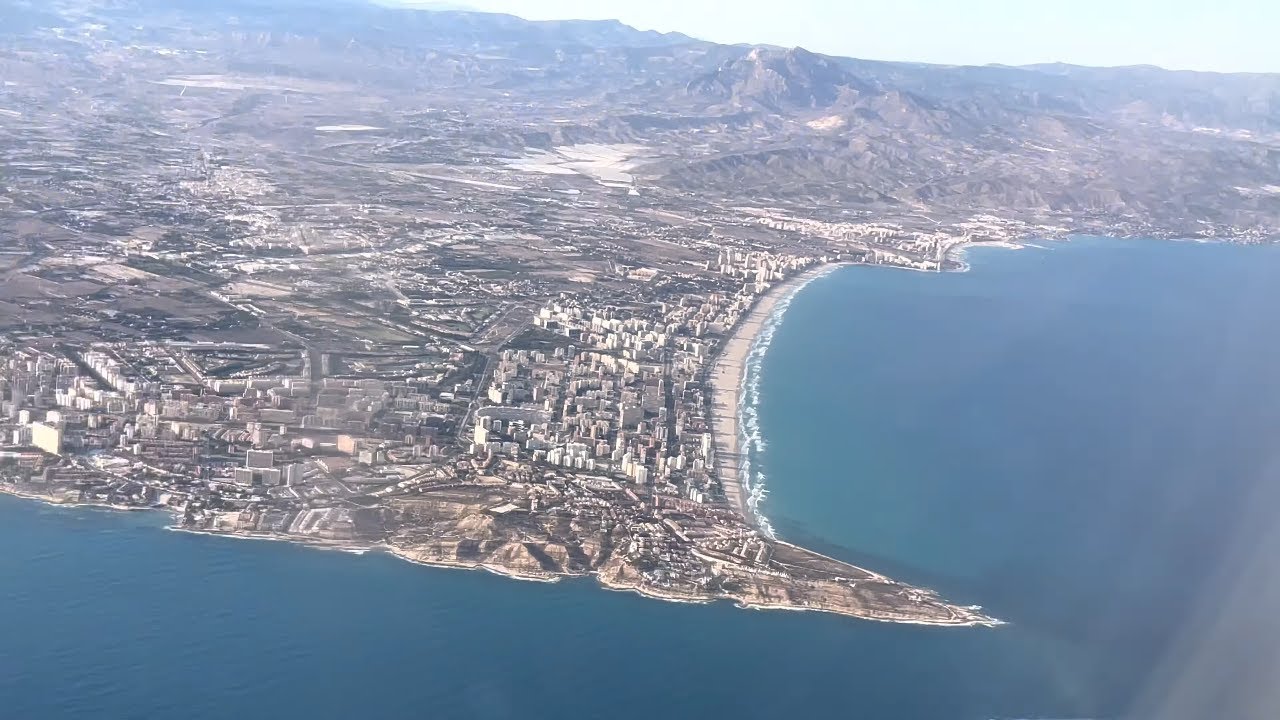Alicante ¿Cómo se ve desde el cielo? Espectacular Despegue!