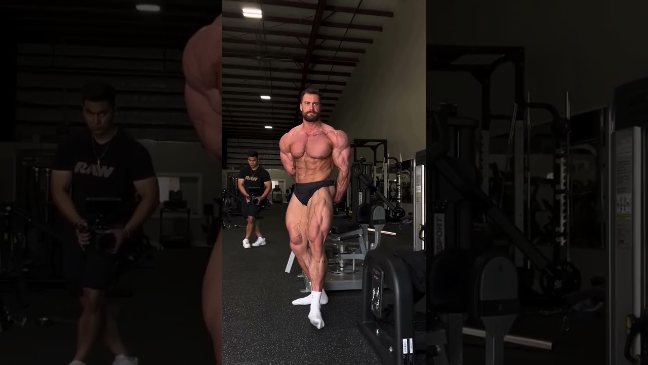 CBum Amazing Side TRICEPS pose #bodybuilding #shorts