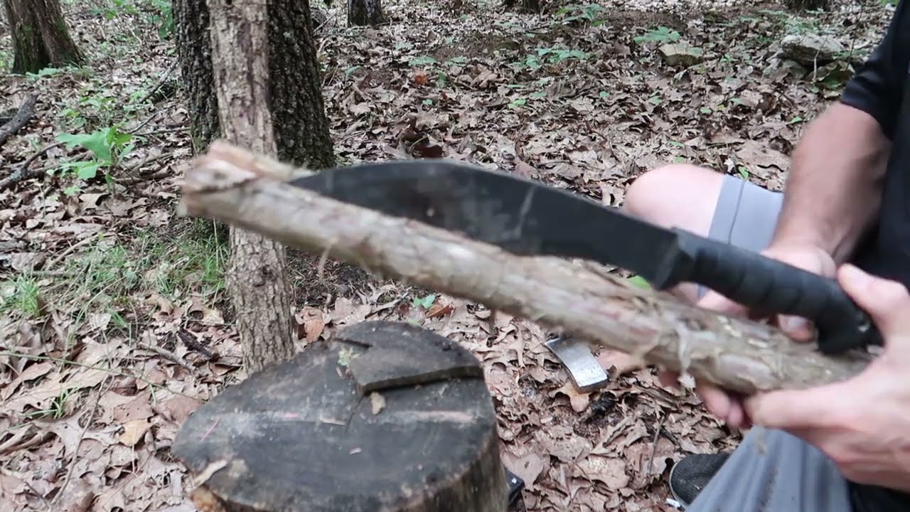 How to safely and effectively baton firewood for bushcraft survival camp