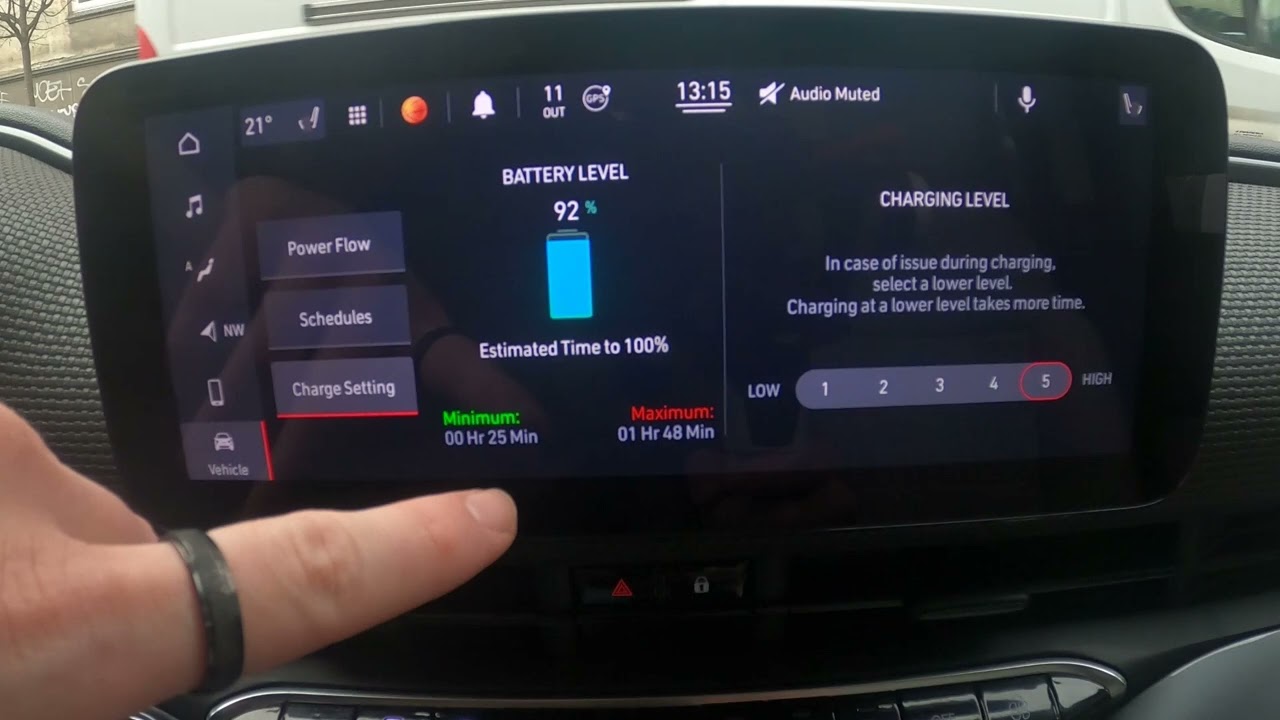 How to Find and Manage Charge Settings in Fiat 500 Electric ( 2020 - now ) - Check Battery Level