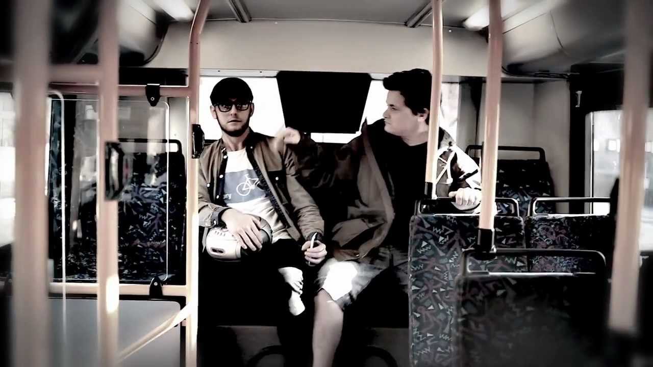 Rosenkj&aelig;r & Harding - Bagerst i Bussen (Musikvideo)