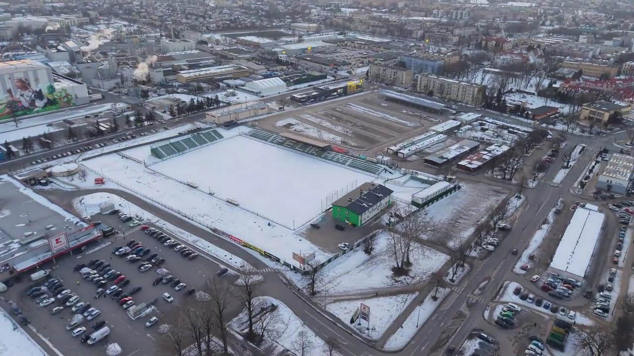 Zachód słońca i pociąg z beczkami w Łowiczu z drona. 3.02.2026.
