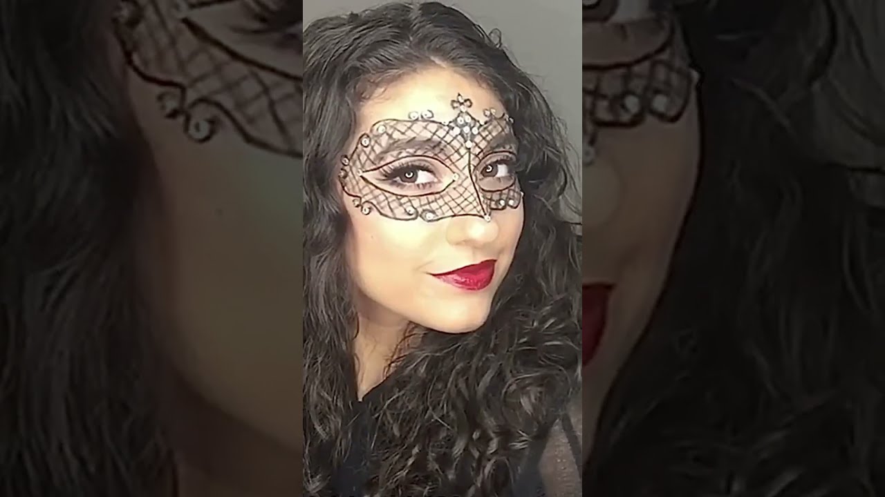 Easy Halloween Masquerade Mask DIY Makeup