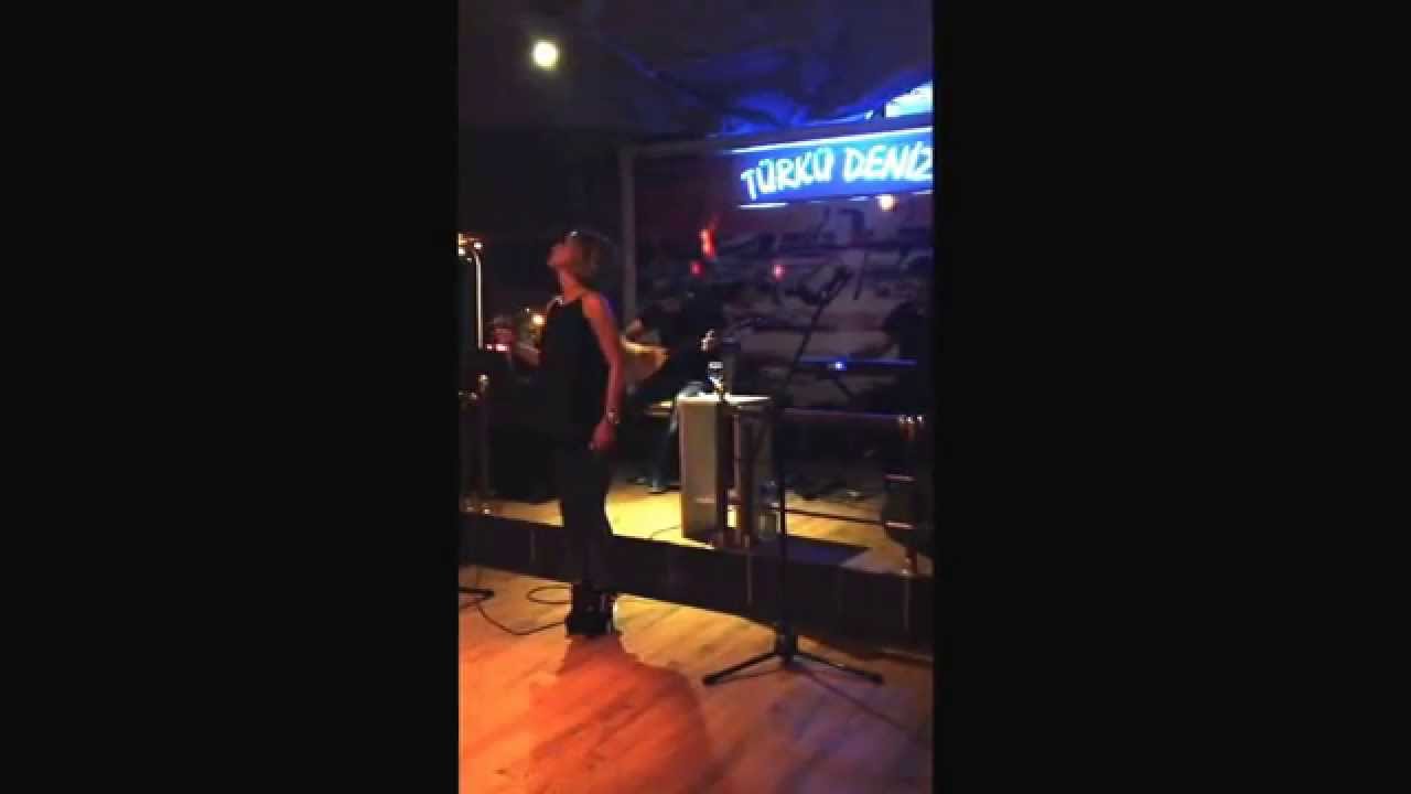 DİDEM TURAN   AŞKIN GİRDABI   Bağlama :Yahya Deniz  Klavye :Can Kartal