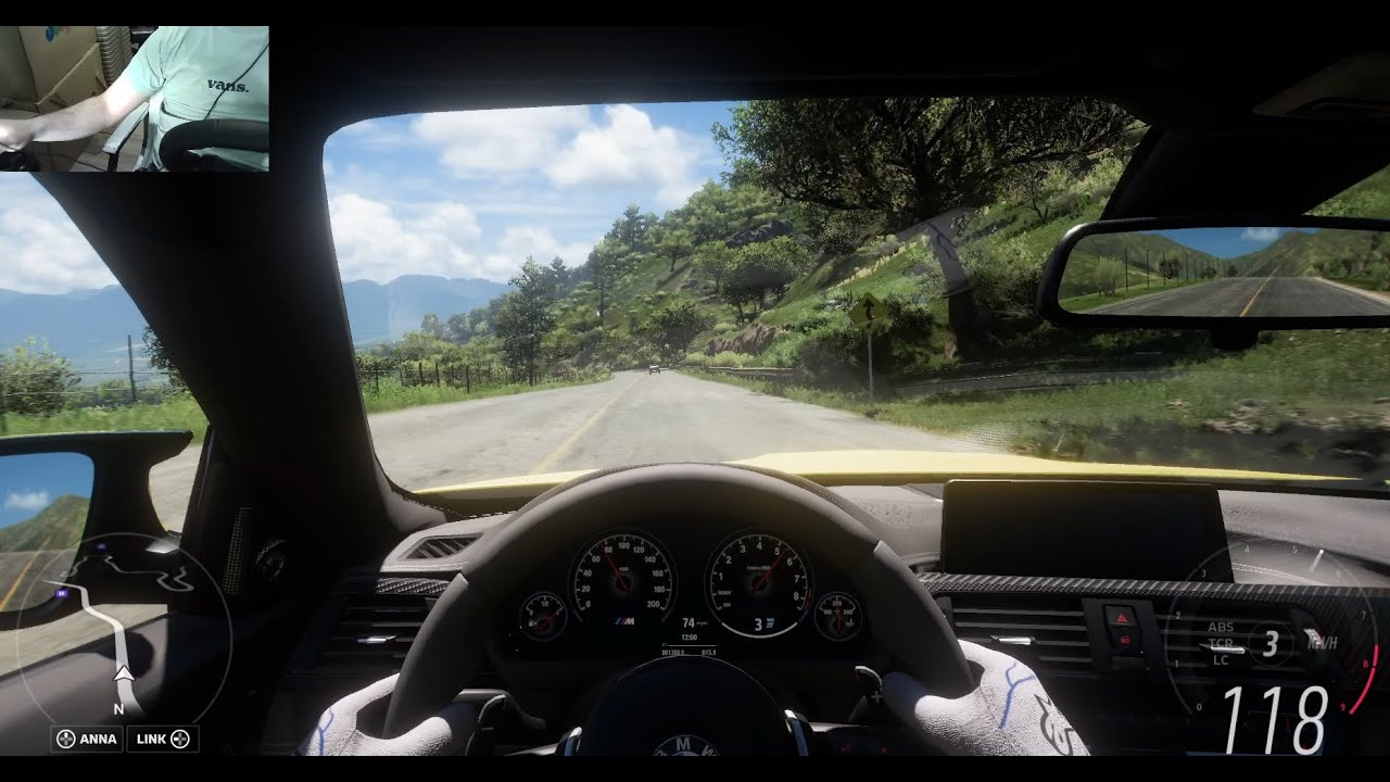 Noob drives BMW M4 in Forza Horizon 5