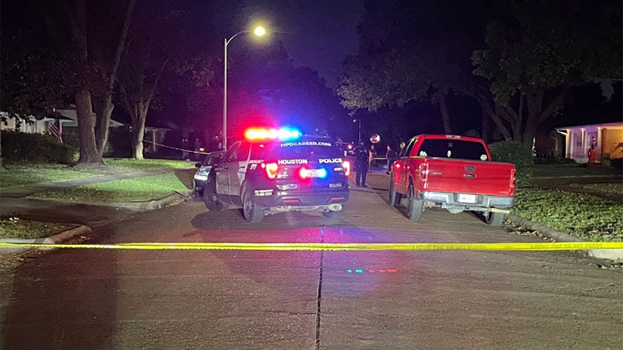 19-year-old charged with murder after woman found dead in trunk of car