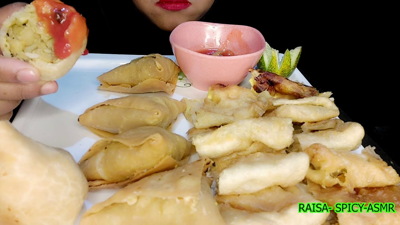 CRISPY SOMOSA, SINGARA  WITH MUGHLAI PARATHA Bangladesh food vloger(RAISA- SPICY-ASMR)