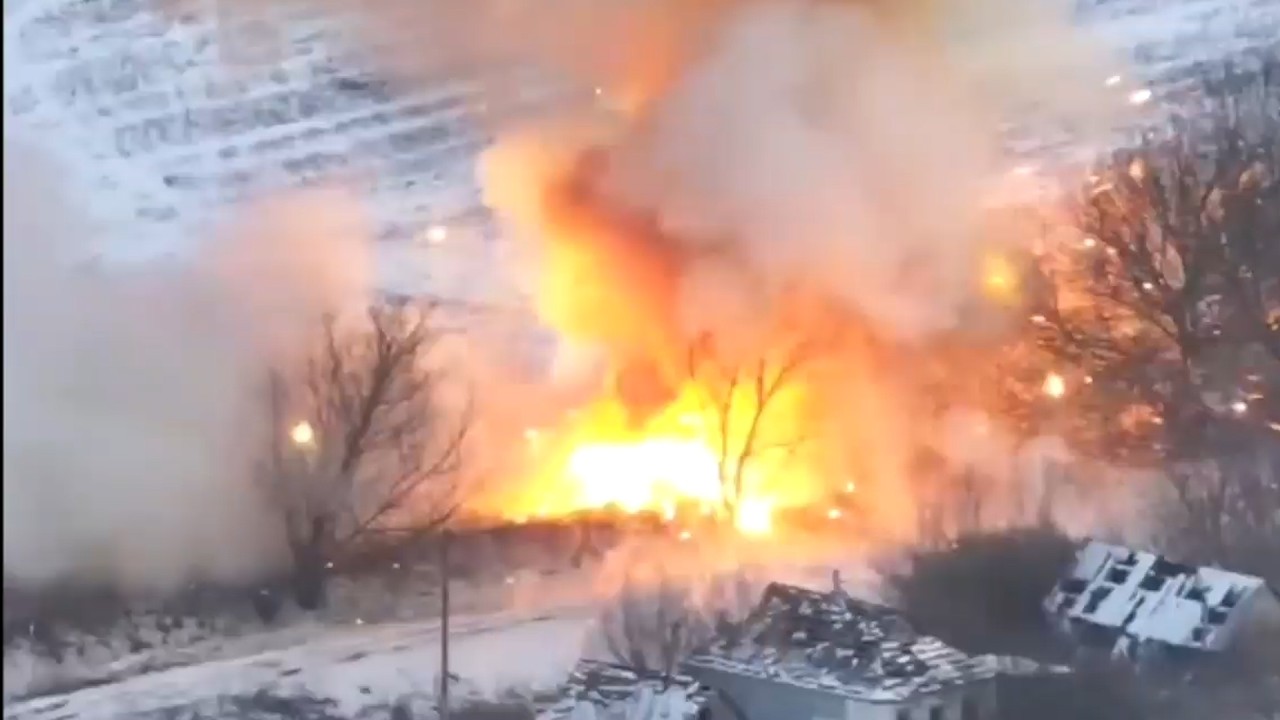 Dron Vandal niszczy ukraińską wyrzutnię rakiet Grad.