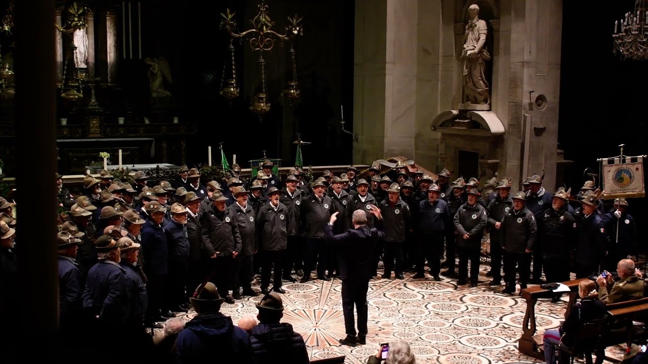 Signore delle cime cantata dai 4 cori Alpini (Video: L.R. Gigistrop)