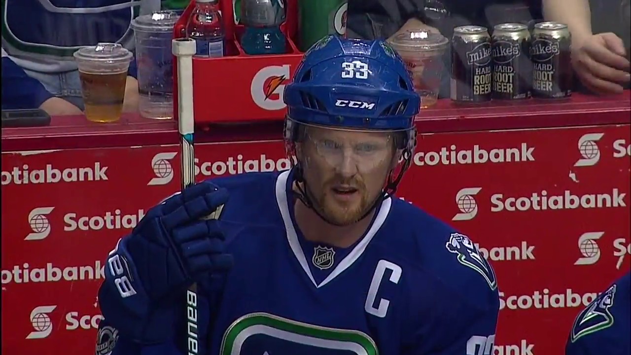 Gotta See It: Henrik Sedin scores beautiful goal on Luongo for 1000th NHL point